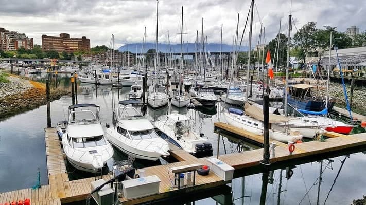 Granville Island is always my favorite place for a quick bite, fresh produce and taking pictures. 