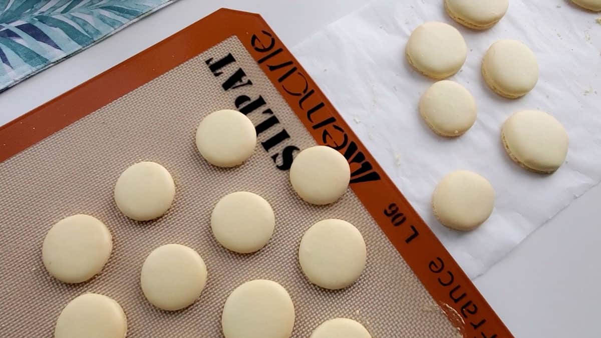 Finished macarons cooling off on the counter. 