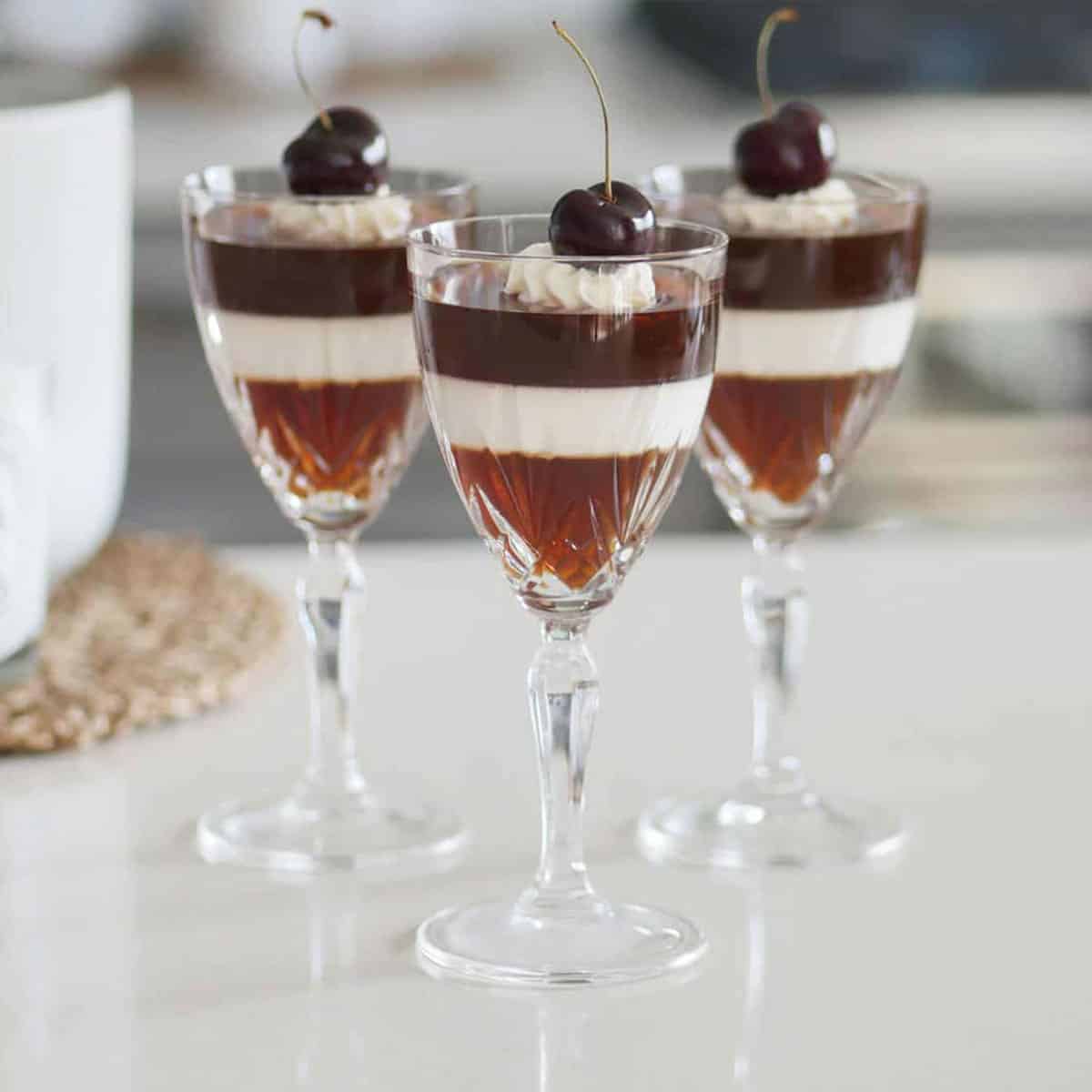 Desserts to make with instant 2025 coffee